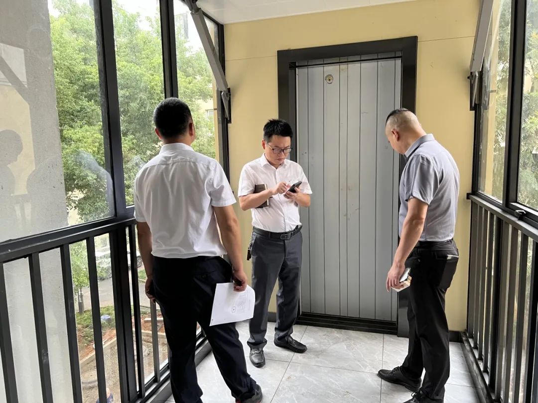 ng娱乐电梯|完工：老楼旧梯换新梯，老小区加装电梯！